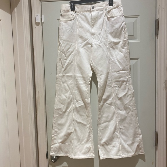 New lady’s off white Ralph Lauren flare leg jeans